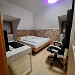 Shakira Villa