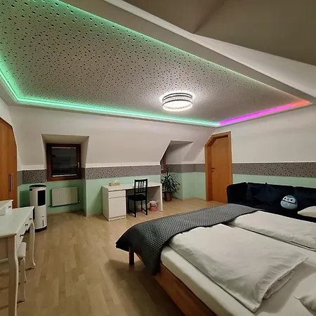 Shakira * Zissersdorf