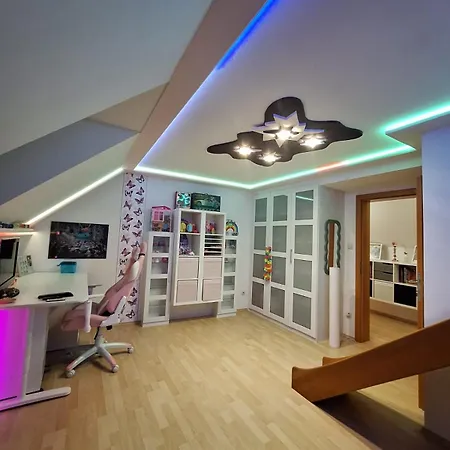 Shakira * Zissersdorf